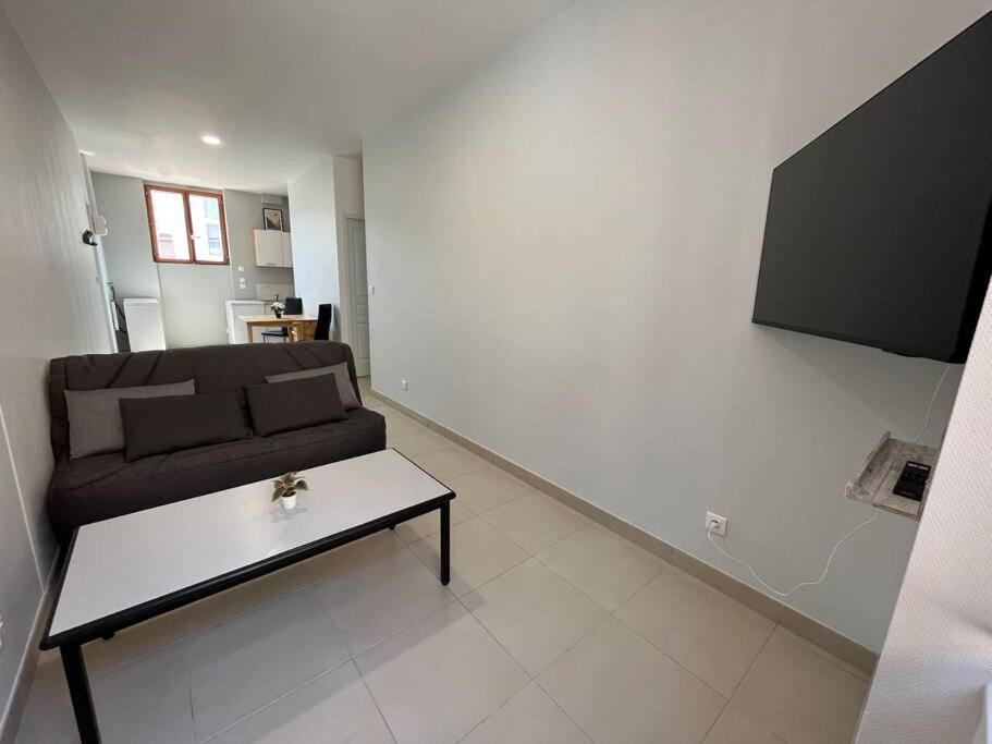 Bel Appartement A 15 Min De Lyon Saint-Fons Ngoại thất bức ảnh